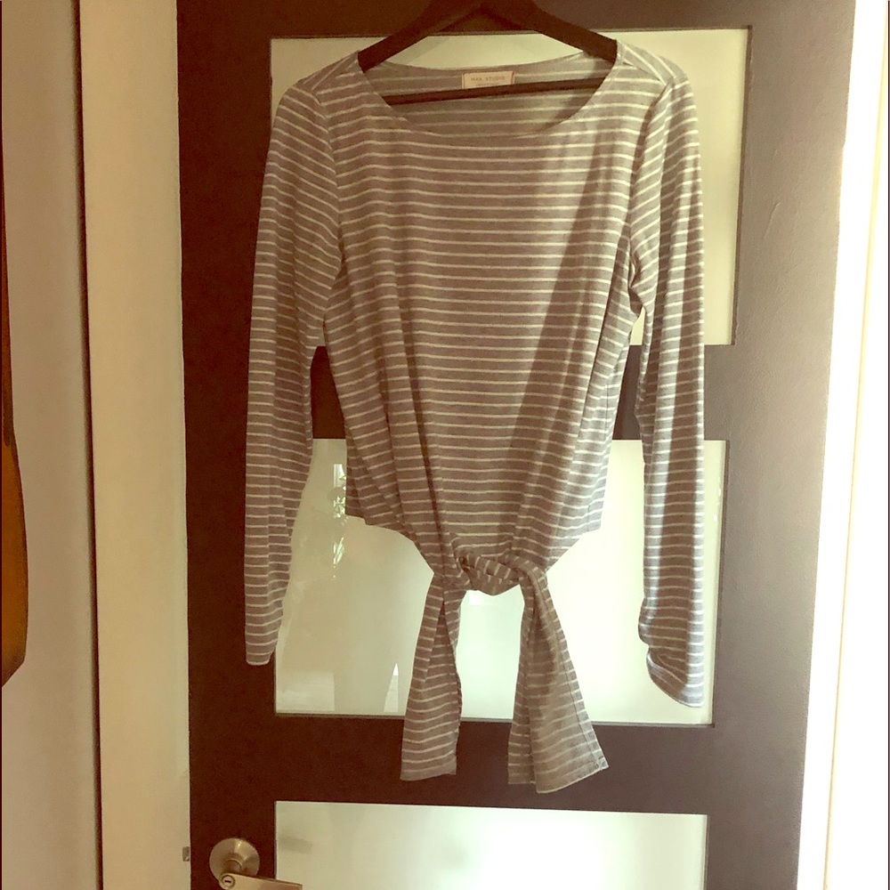 Grey white striped top